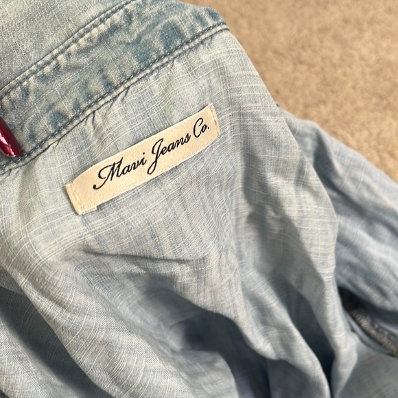 Mavi Button Up - Picture 2 of 3